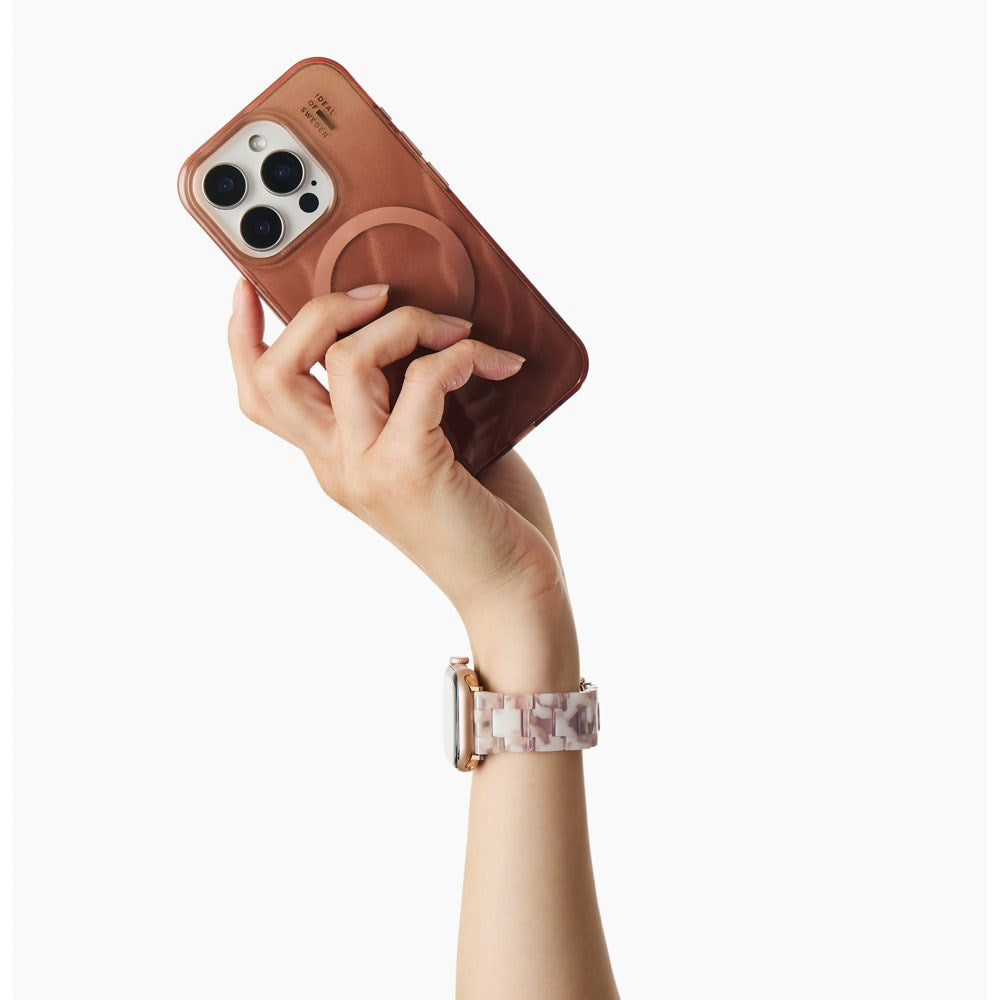 Apple Watch (42/44/SE/45/46/49mm) iDeal of Sweden Resin Klokkerem - Pink Pearl