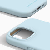 iDeal Of Sweden iPhone 17e / 16e / 15 / 14 / 13 Silicone Deksel - Light Blue