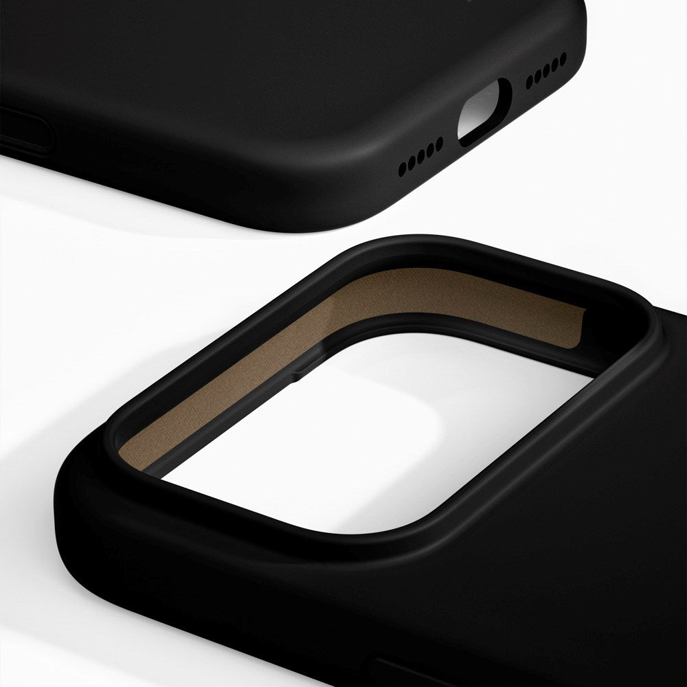 iDeal Of Sweden iPhone 17 Pro Silicone Deksel - MagSafe Kompatibel - Black