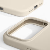 iPhone 17 Pro Max iDeal Of Sweden Silicone Deksel - MagSafe Kompatibel - Cloud Dancer
