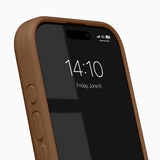 iPhone 16 Pro iDeal of Sweden Soft Swirl Silicone Deksel - MagSafe Kompatibel - Salted Caramel