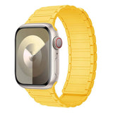 Apple Watch (38/40/41/42 mm) Lippa Magnetisk Silikonreim - Gul