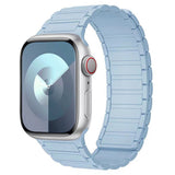 Apple Watch (42/44/45/46/49 mm) Lippa Magnetisk Silikonreim - Lyseblå