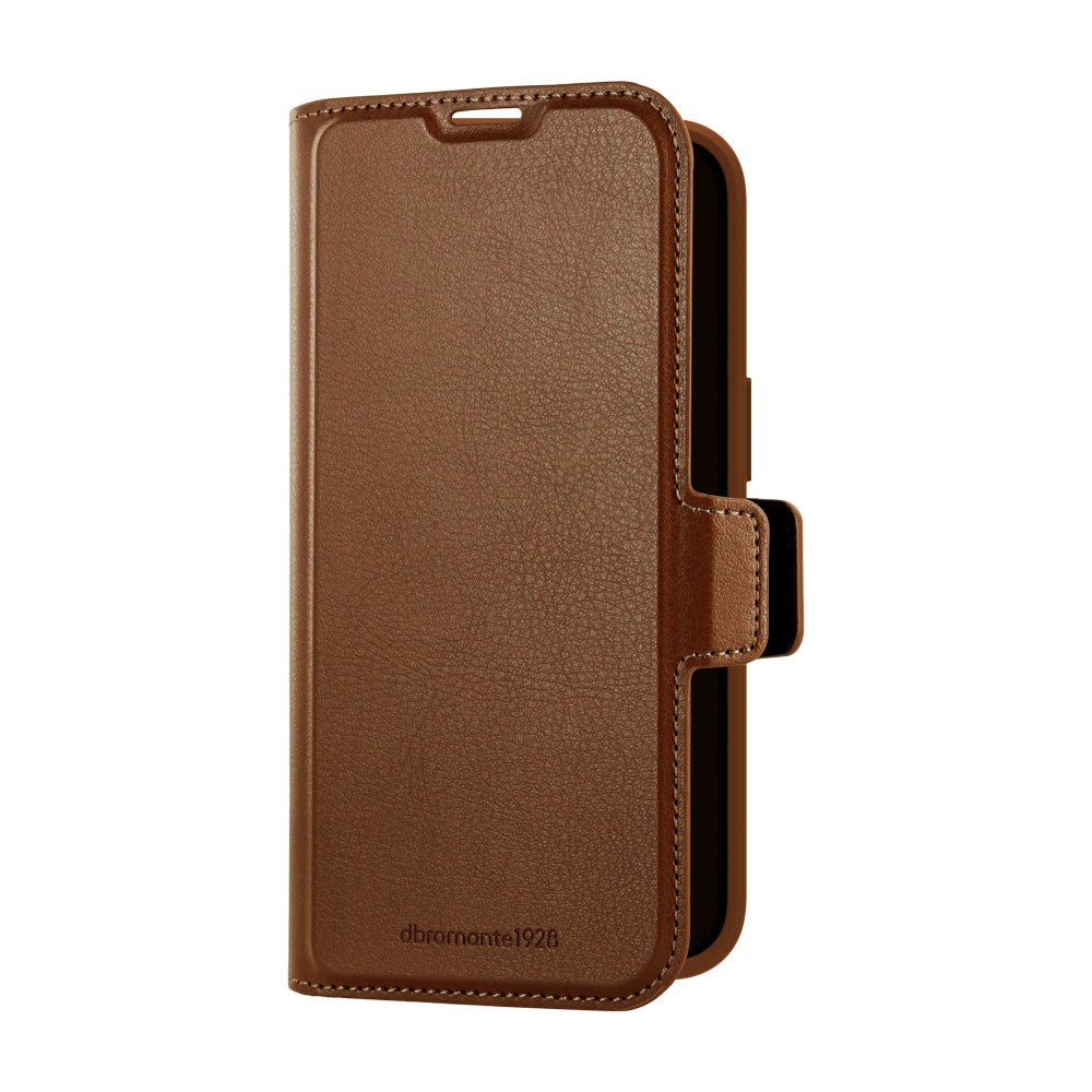 iPhone 17e / 16e dbramante1928 Oslo Pro Slim Resirkulert Plast Deksel med Lommebok - Dark Tan