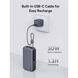 Aukey Spark Sling Powerbank med Innebygd USB-C-Kabel & Display - 10 000 mAh - 30 W - 1 x USB-C - 1 x USB-A - Grå